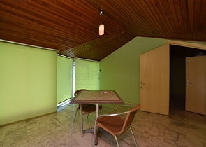 Простора вілла 7 + 1 в районі Кестель