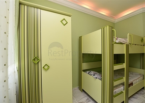 Простора вілла 7 + 1 в районі Кестель