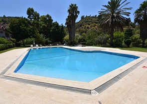 Простора вілла 7 + 1 в районі Кестель