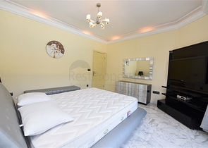 Простора вілла 7 + 1 в районі Кестель