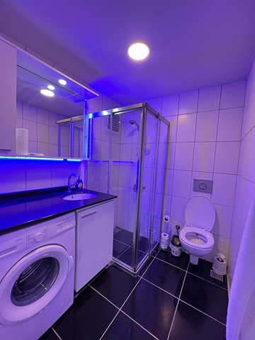 Мебльована трикімнатна квартира в Махмутларі 