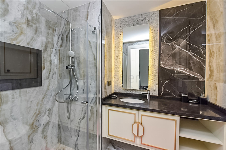 Пентхаус 2 + 1 під оренду в центрі Аланії