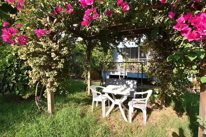 Вілла плануванням 6+1 з окремою кухнею в районі Кестель