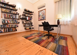 Вілла плануванням 6+1 з окремою кухнею в районі Кестель