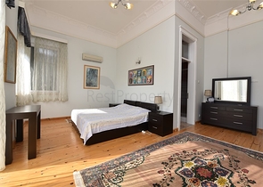 Вілла плануванням 6+1 з окремою кухнею в районі Кестель