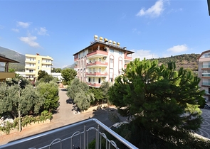 Вілла плануванням 6+1 з окремою кухнею в районі Кестель