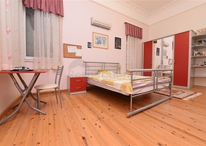 Вілла плануванням 6+1 з окремою кухнею в районі Кестель