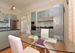 Вілла плануванням 6+1 з окремою кухнею в районі Кестель