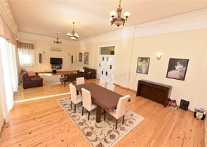 Вілла плануванням 6+1 з окремою кухнею в районі Кестель