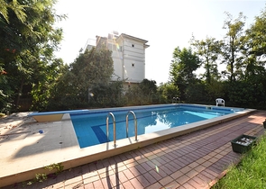 Вілла плануванням 6+1 з окремою кухнею в районі Кестель