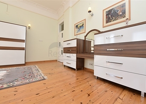 Вілла плануванням 6+1 з окремою кухнею в районі Кестель