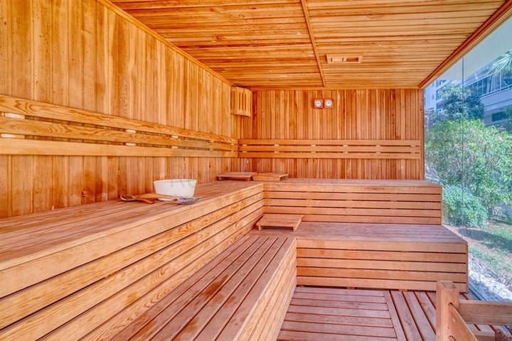 Просторі апартаменти 2+1 в районі Махмутлар в 300 м від моря