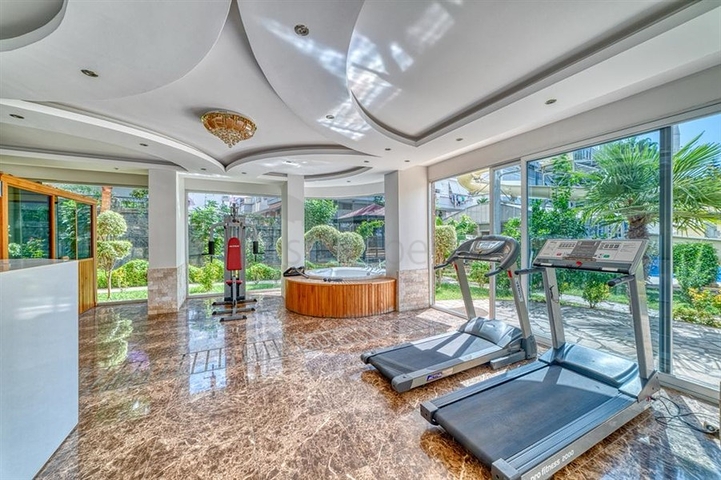 Просторі апартаменти 2+1 в районі Махмутлар в 300 м від моря