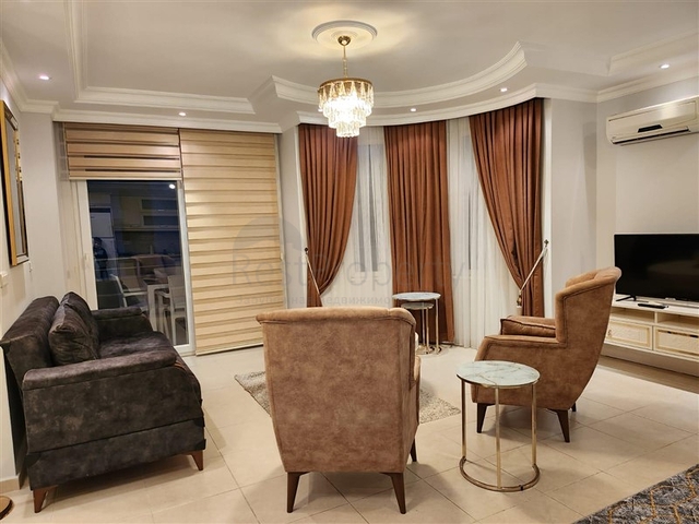 Просторі апартаменти 2+1 в районі Махмутлар в 300 м від моря