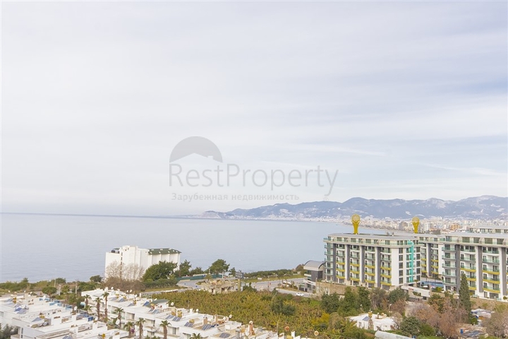 Пентхаус 3 + 1 з видом на море