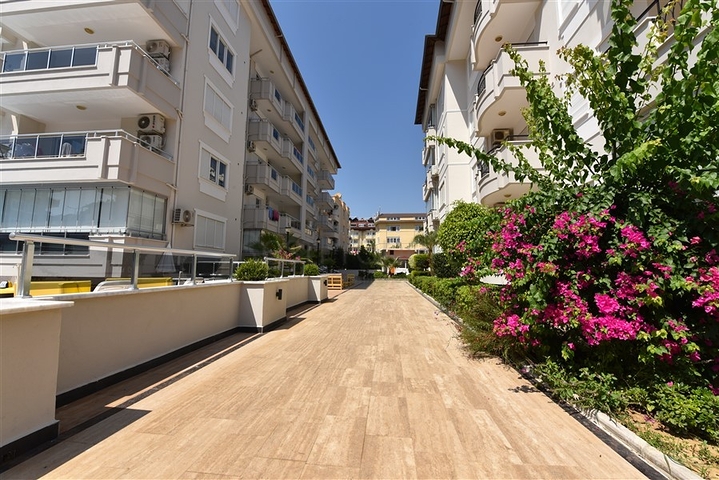 Трикімнатна квартира на оренду тільки на тривалий термін