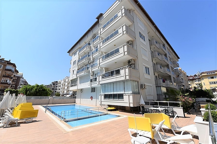 Трикімнатна квартира на оренду тільки на тривалий термін