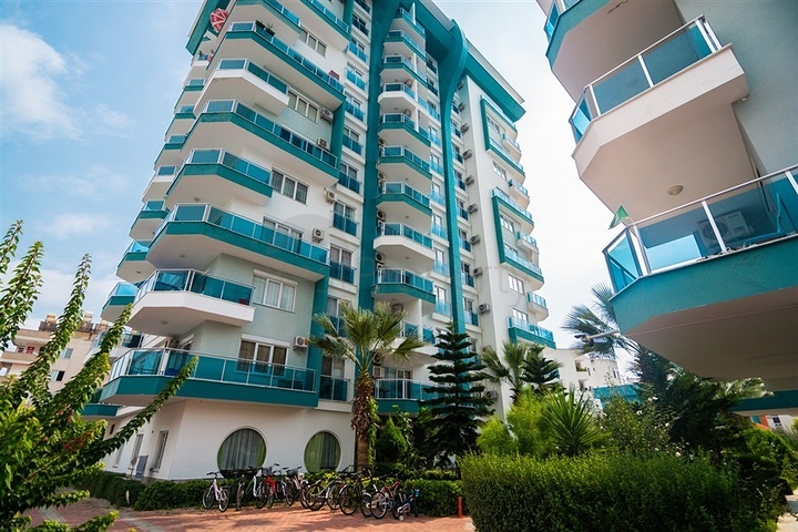 Двокімнатна квартира в Махмутларі в 350 м від моря