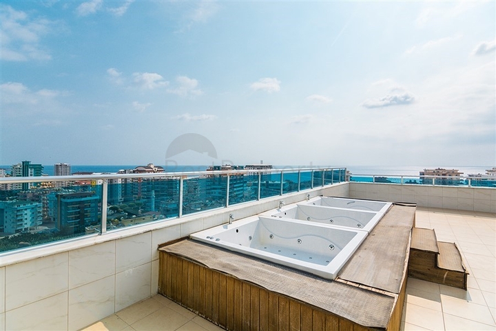 Двокімнатна квартира в Махмутларі в 350 м від моря