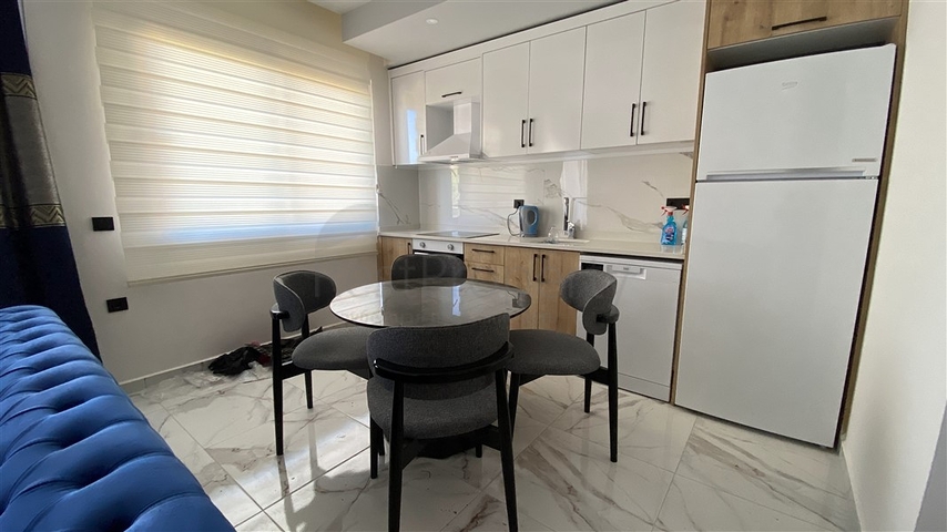 Мебльований пентхаус 2 + 1 в Авсалларі