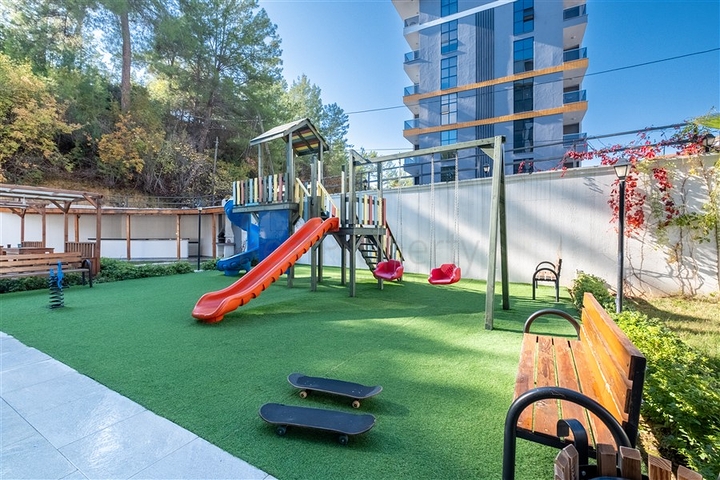 Мебльований пентхаус 2 + 1 в Авсалларі