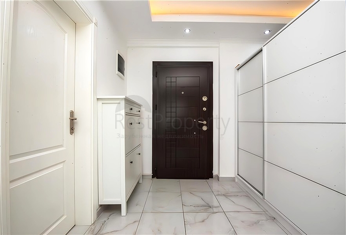 Трикімнатна квартира в районі Махмутлар в 400 м від моря