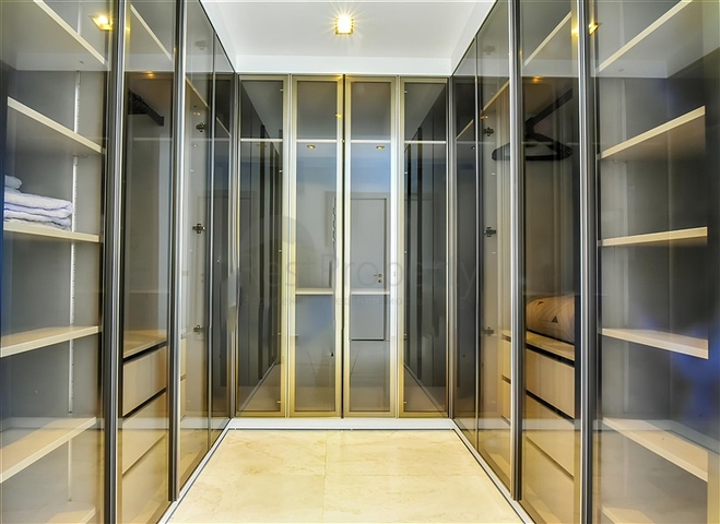 Пентхаус 4+1 в центрі Аланії в 150 м від моря