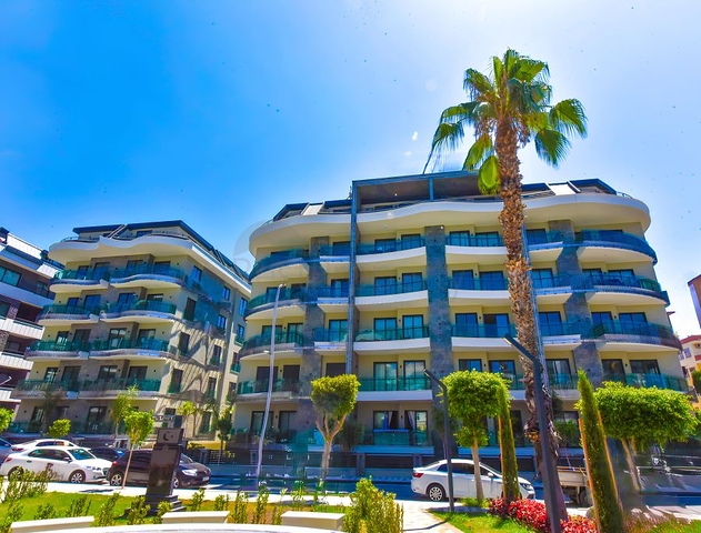 Пентхаус 4+1 в центрі Аланії в 150 м від моря