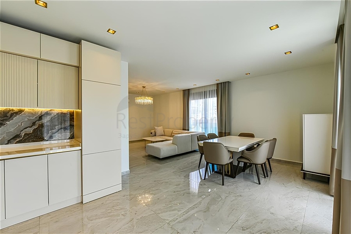 Пентхаус 4+1 в центрі Аланії в 150 м від моря