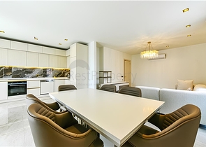 Пентхаус 4+1 в центрі Аланії в 150 м від моря