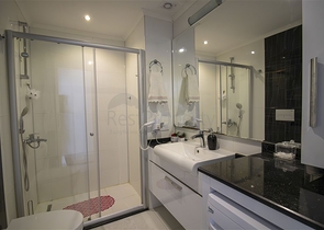 Трикімнатна квартира в районі Авсаллар