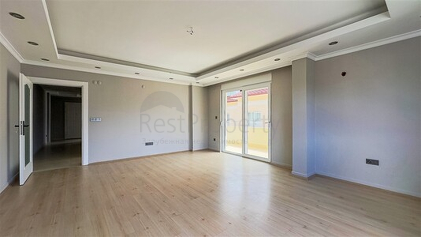 Квартира 3+1 в 200 м від моря в центрі Аланії