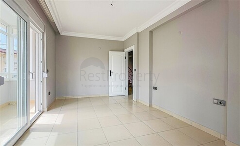 Квартира 3+1 в 200 м від моря в центрі Аланії