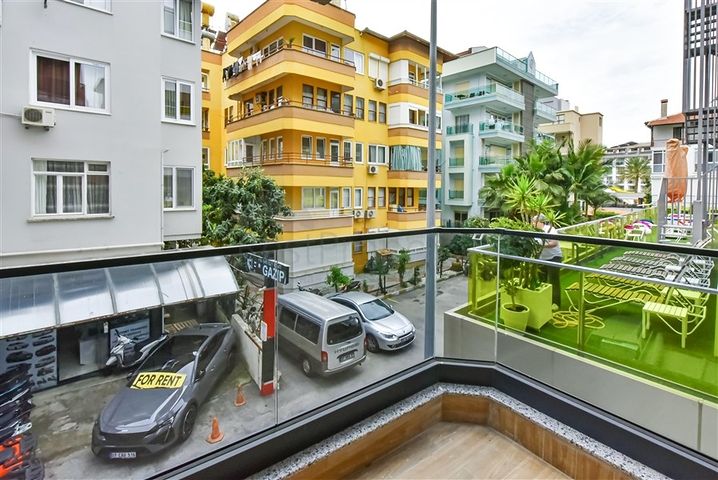 Трикімнатна квартира в 200 м від моря в районі пляжу Клеопатра 