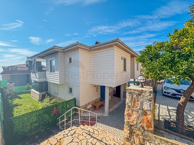 Продаж вілли з видом на море в Аланії / 3 спальні, 170 м2