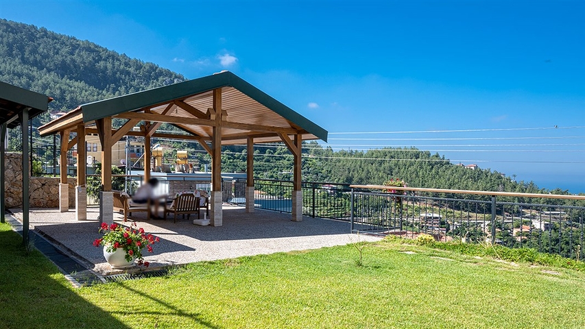 Продаж вілли 4 + 1 в Аланії біля моря / готовий будинок з меблями