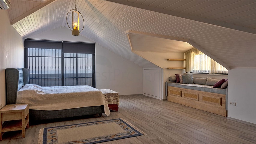 Продаж вілли 4 + 1 в Аланії біля моря / готовий будинок з меблями