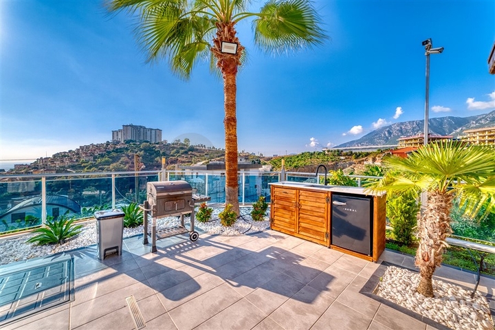 Простора вілла з видом на море і повним комплектом зручностей-ідеальне поєднання розкоші і затишку