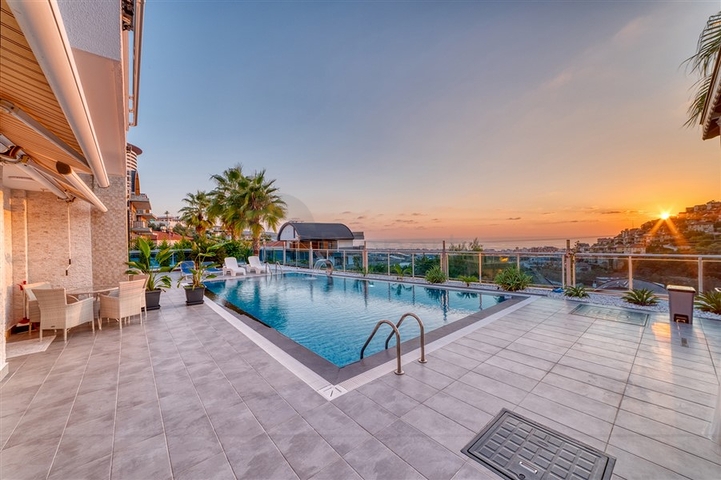 Простора вілла з видом на море і повним комплектом зручностей-ідеальне поєднання розкоші і затишку