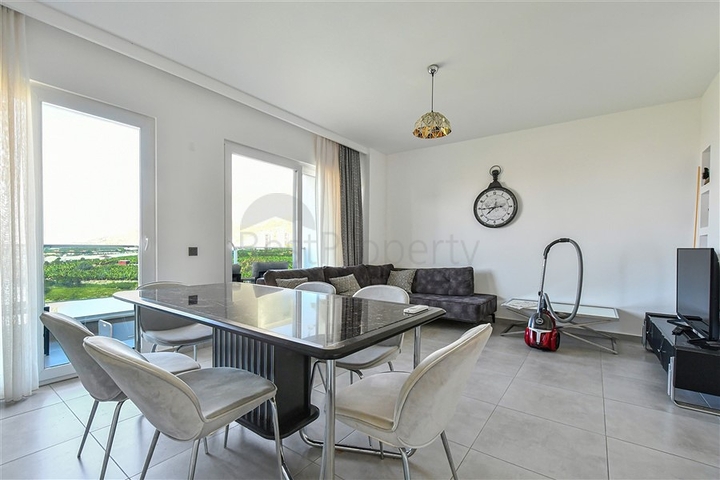 Пентхаус планування 2 + 1 в Махмутларі