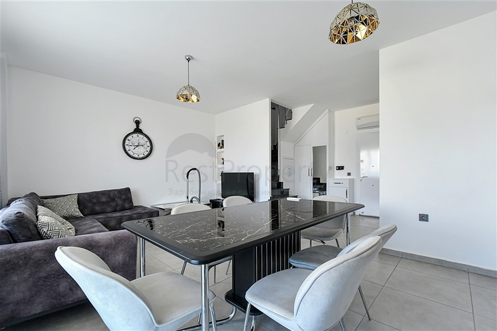 Пентхаус планування 2 + 1 в Махмутларі