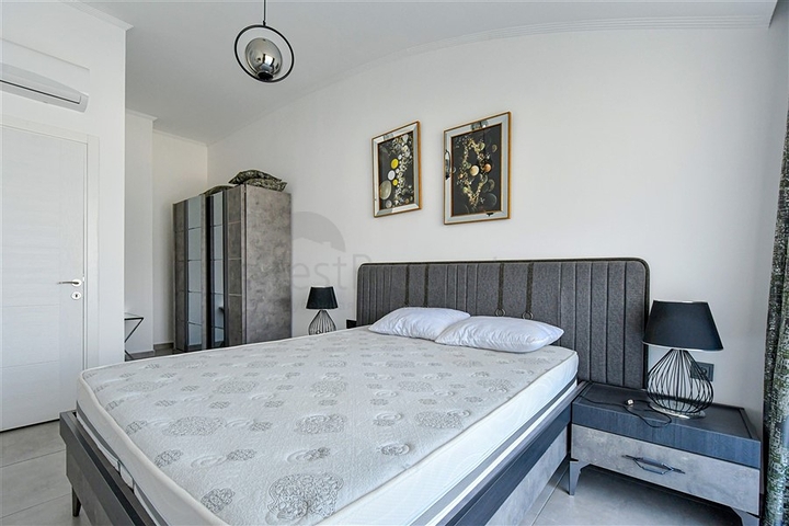 Пентхаус планування 2 + 1 в Махмутларі