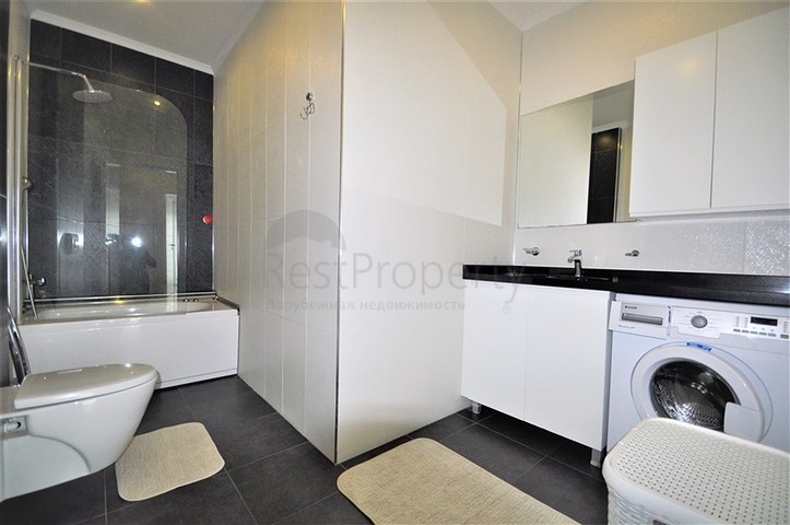 Апартаменти 2 + 1 в комплексі в 50 метрах від пляжу району Каргыджак