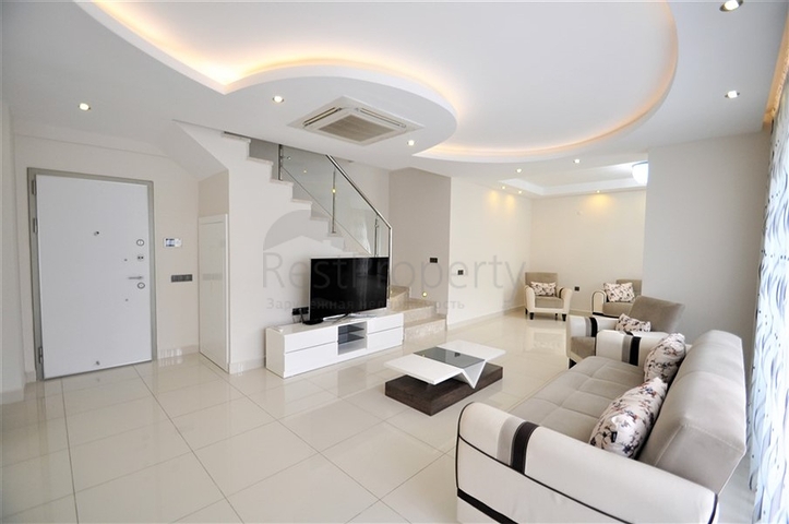 Апартаменти 2 + 1 в комплексі в 50 метрах від пляжу району Каргыджак