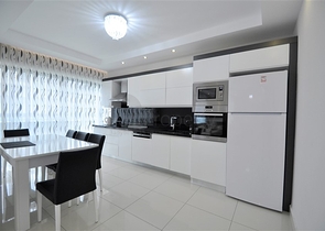 Апартаменти 2 + 1 в комплексі в 50 метрах від пляжу району Каргыджак