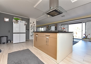 Розкішна вілла в оточенні природи і комфорту