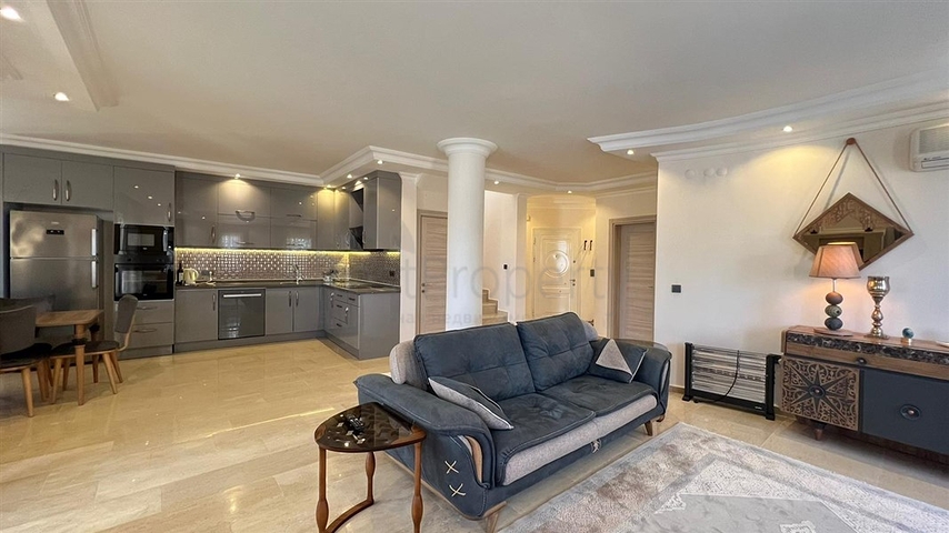 Мебльована вілла з видом на море в мальовничому районі Каргиджак