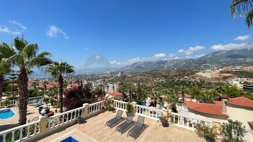 Мебльована вілла з видом на море в мальовничому районі Каргиджак