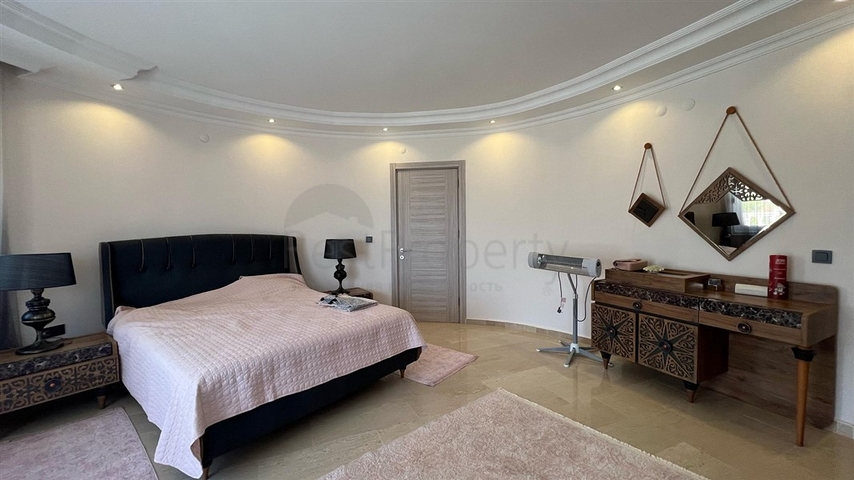 Мебльована вілла з видом на море в мальовничому районі Каргиджак