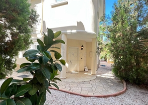 Мебльована вілла з видом на море в мальовничому районі Каргиджак